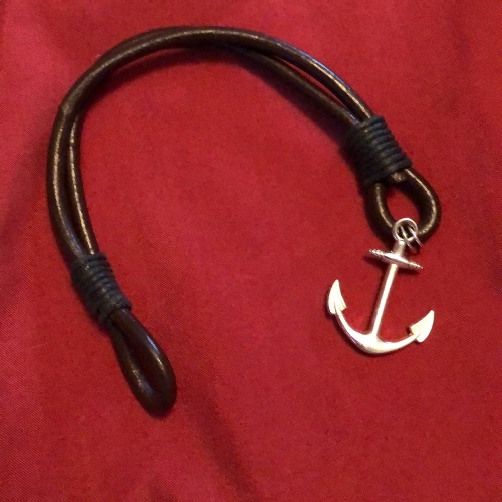 Silver Anchor with leather bracelet